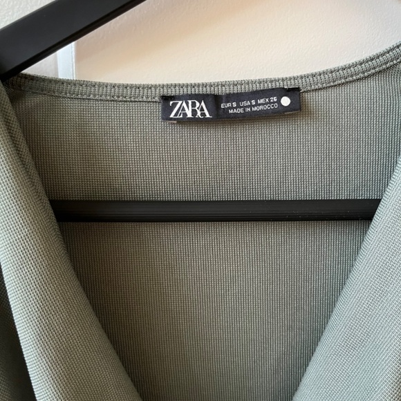 Zara Cowl neck bodysuit - Picture 3 of 3